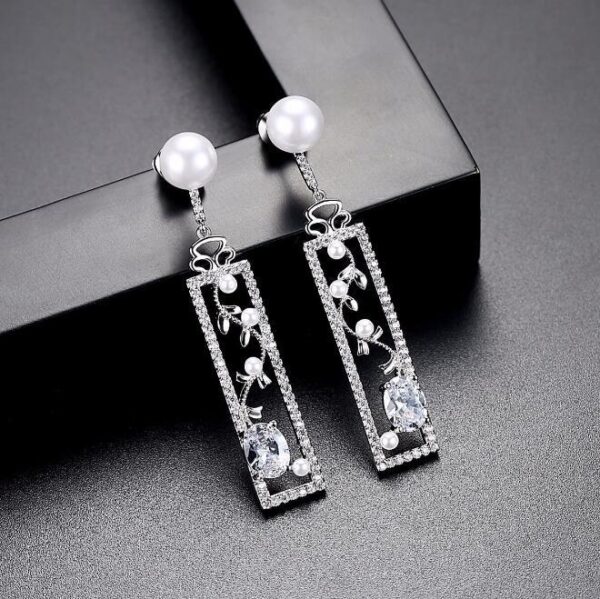 Flower Shape Clear Pearl Drop Earrings Gift For Girl Friend Wife Mom - Image 3